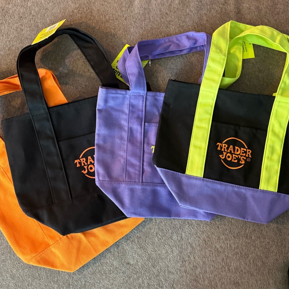 Trader Joe's Limited Edition 2025 Halloween Tote set